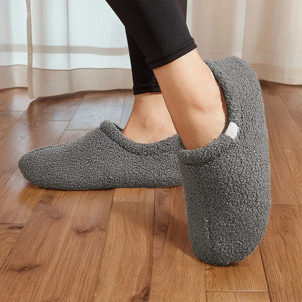 Luxurious Women's Plush Fuzzy House Slippers - Cozy, Non-Slip Winter Footwear for Ultimate Comfort