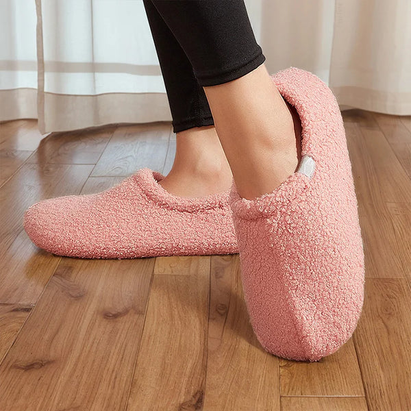 Luxurious Women's Plush Fuzzy House Slippers - Cozy, Non-Slip Winter Footwear for Ultimate Comfort
